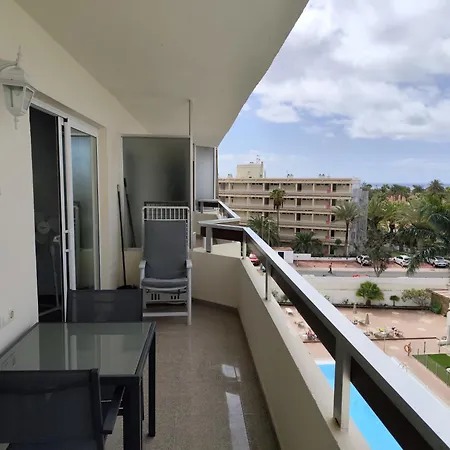 Playa Del Ingles D&m Near Yumbo Сан-Бартоломе